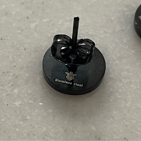 Black Stainless Steel circle stud earrings. - Picture 5 of 5